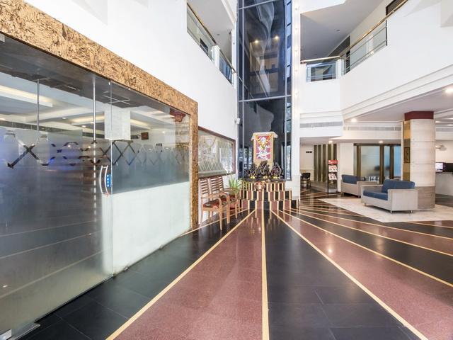 Hotel The Westend Ahmadábád Kültér fotó
